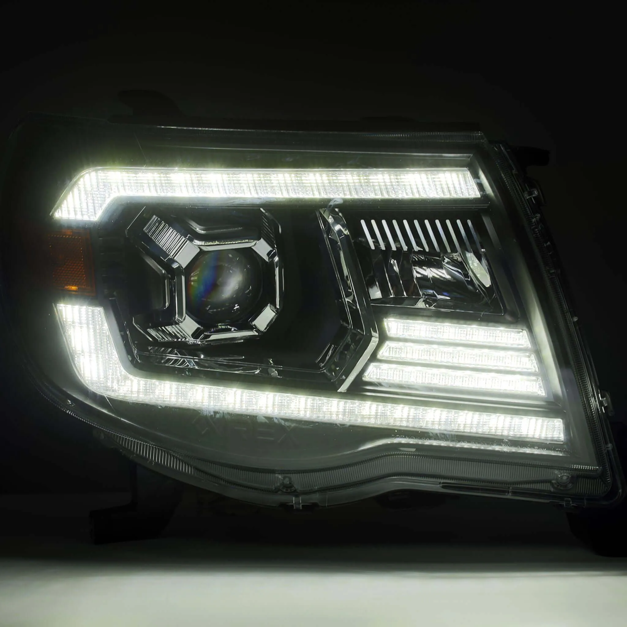 2005-2011 Toyota Tacoma PRO-Series Projector Headlights | Clear DRL