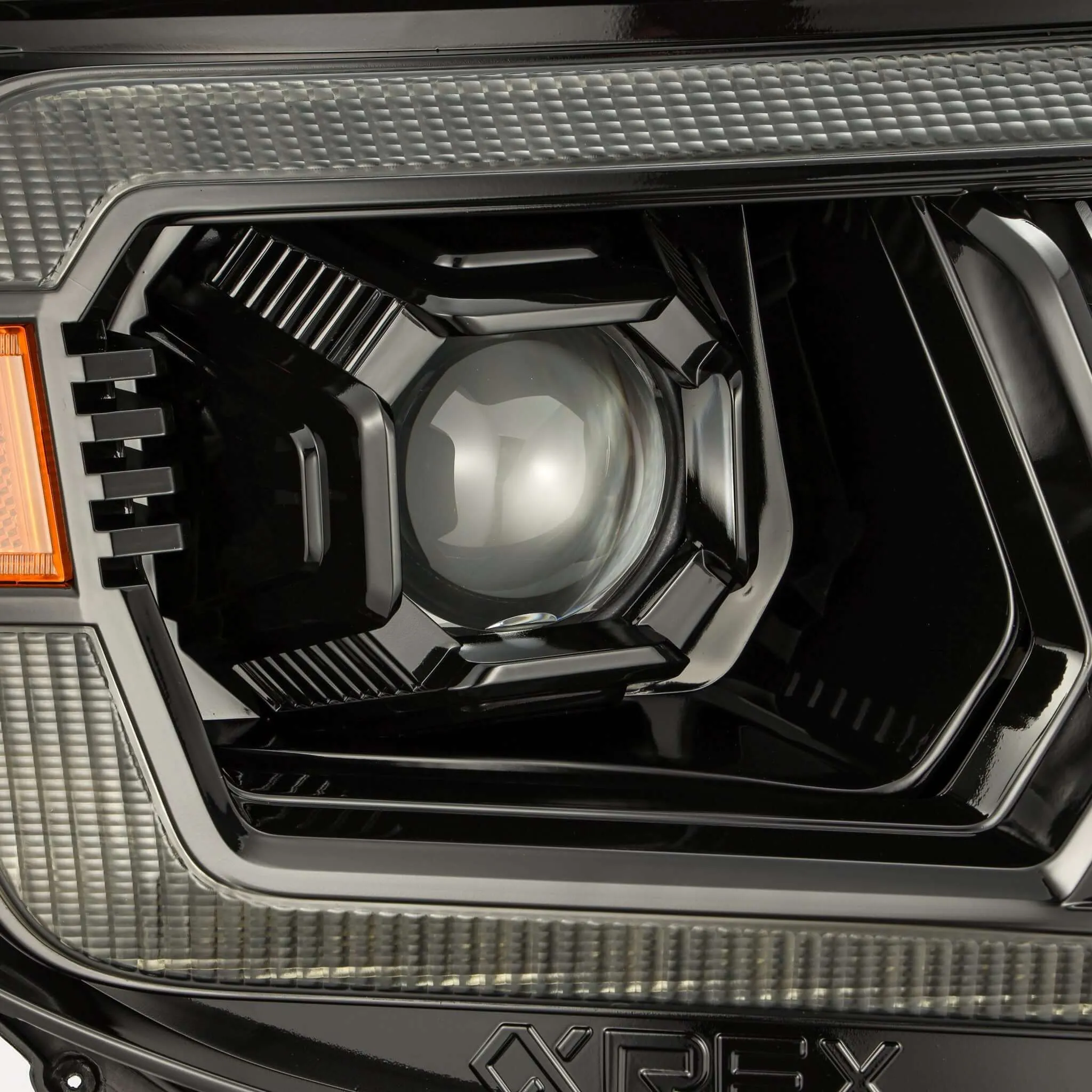 2005-2011 Toyota Tacoma PRO-Series Projector Headlights | Clear DRL